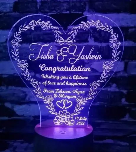 Heart Form Floral Border - Led Lamp - Engraving (19cm)